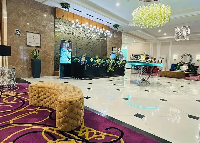 Stamford Residences Fully-furnished *